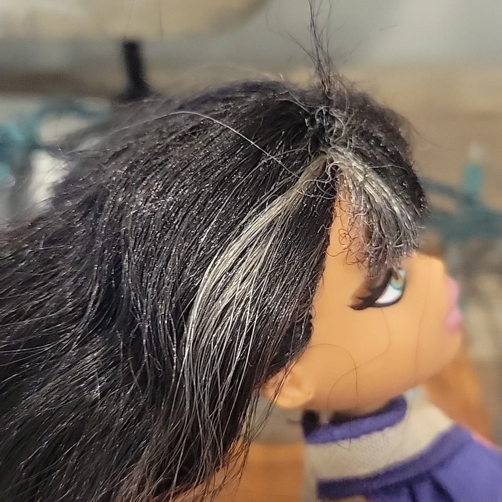 MGA Entertainment bratz 2001